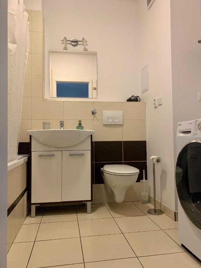 Bl - The Executive Suite, Boru - 24Hr Self Check-In, Free Private Parking, Balcony With Mountain View, 5 Minute Walk To City Center Банска-Бистрица Экстерьер фото