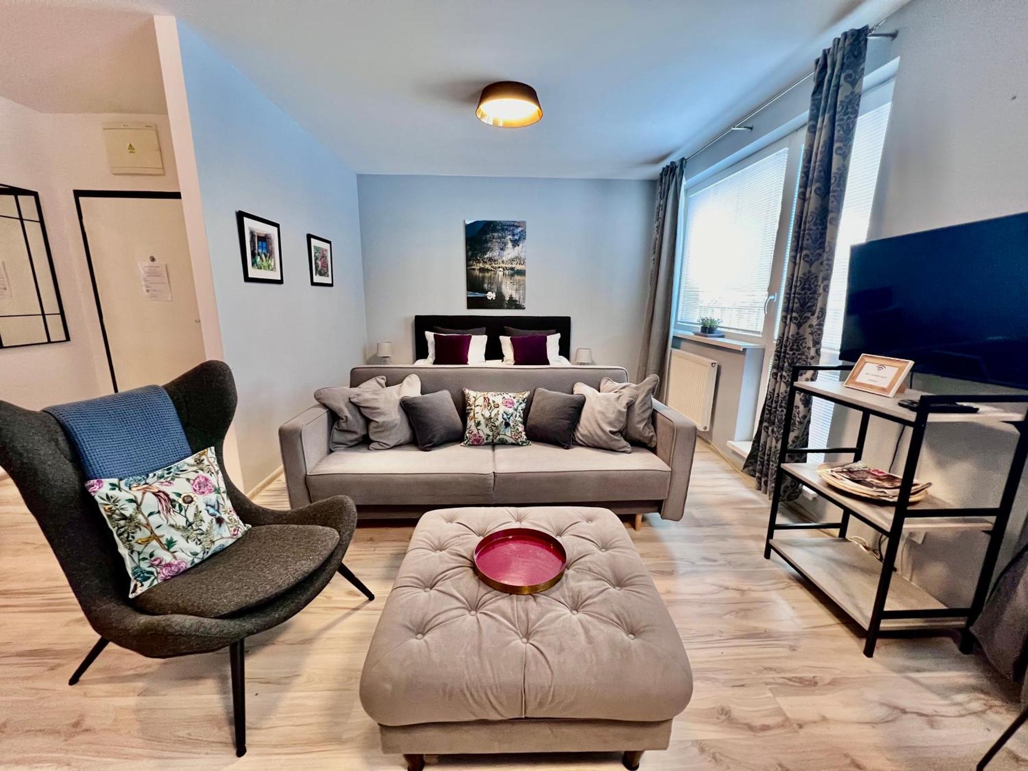 Bl - The Executive Suite, Boru - 24Hr Self Check-In, Free Private Parking, Balcony With Mountain View, 5 Minute Walk To City Center Банска-Бистрица Экстерьер фото
